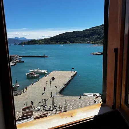 Azzurra, Sulla Calata Di Apartmán *